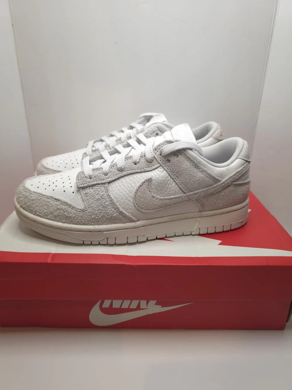 Nike Dunk Low Summit White/Photon Dust Suede size 8.5W/7M HJ5777-100